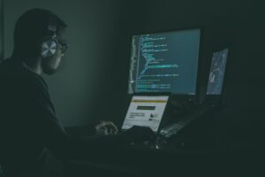 Data Breaches Caused by Insider Threats - Technuf